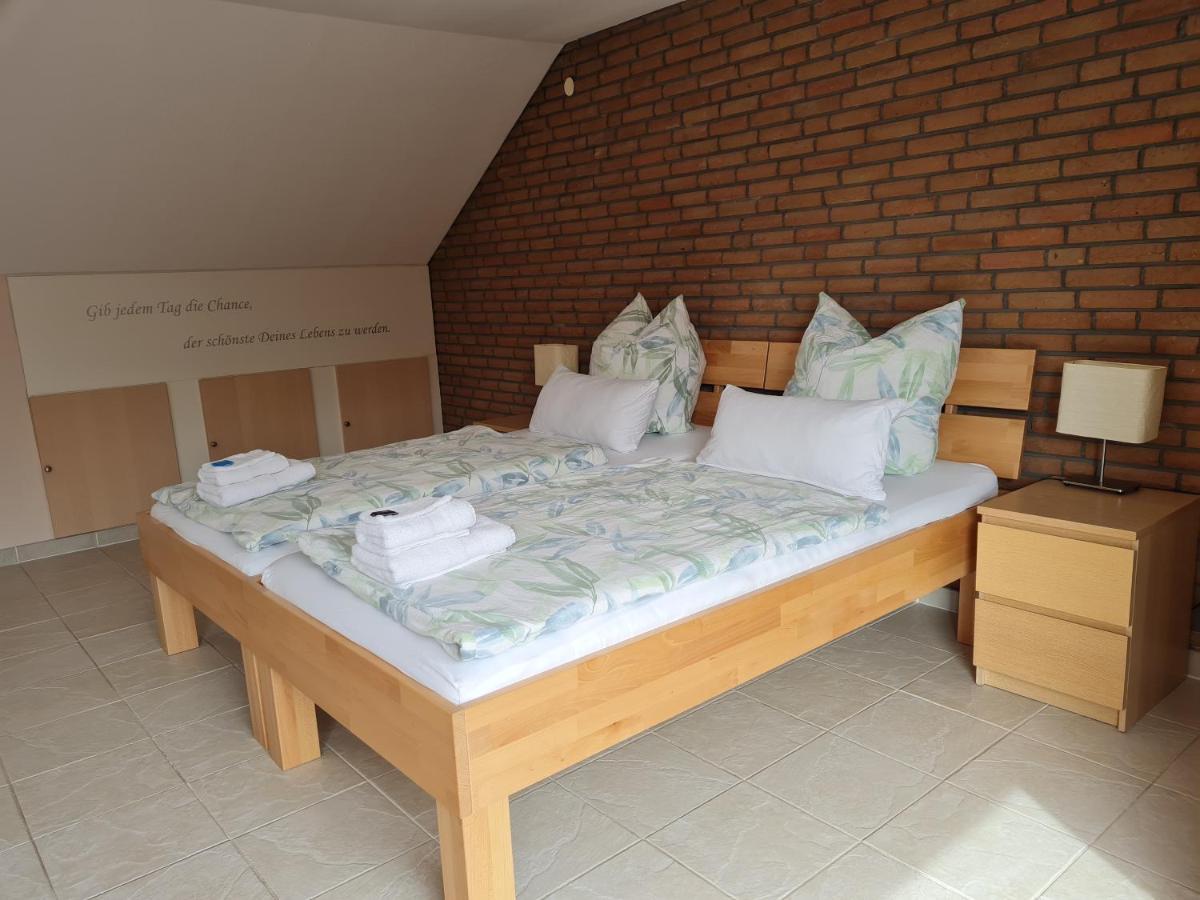 Pension Wendler Bedburg Bagian luar foto